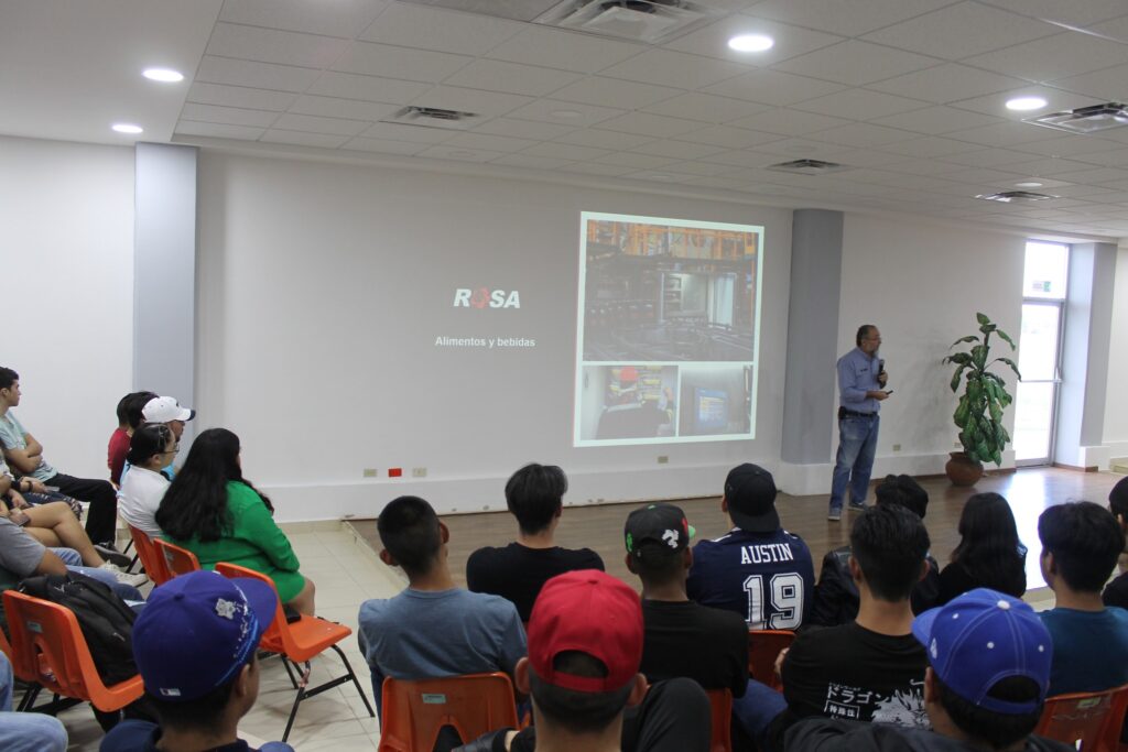 Ppresenta El Ingeniero Mauricio Robles Salomón la conferencia «Lo que Buscamos las Empresas»