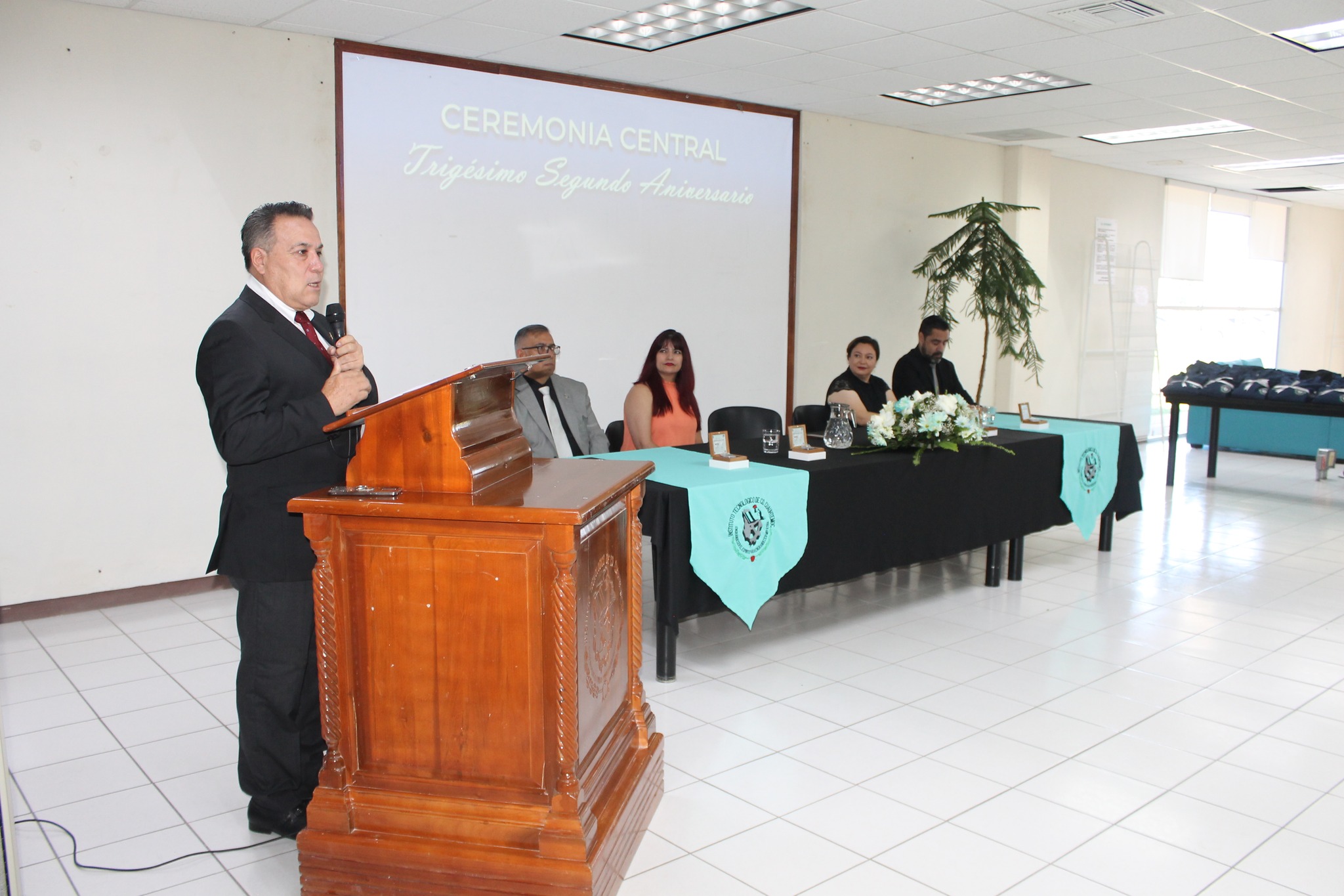 Celebra el Instituto Tecnológico de Ciudad Cuauhtémoc la ceremonia oficial del XXXII Aniversario