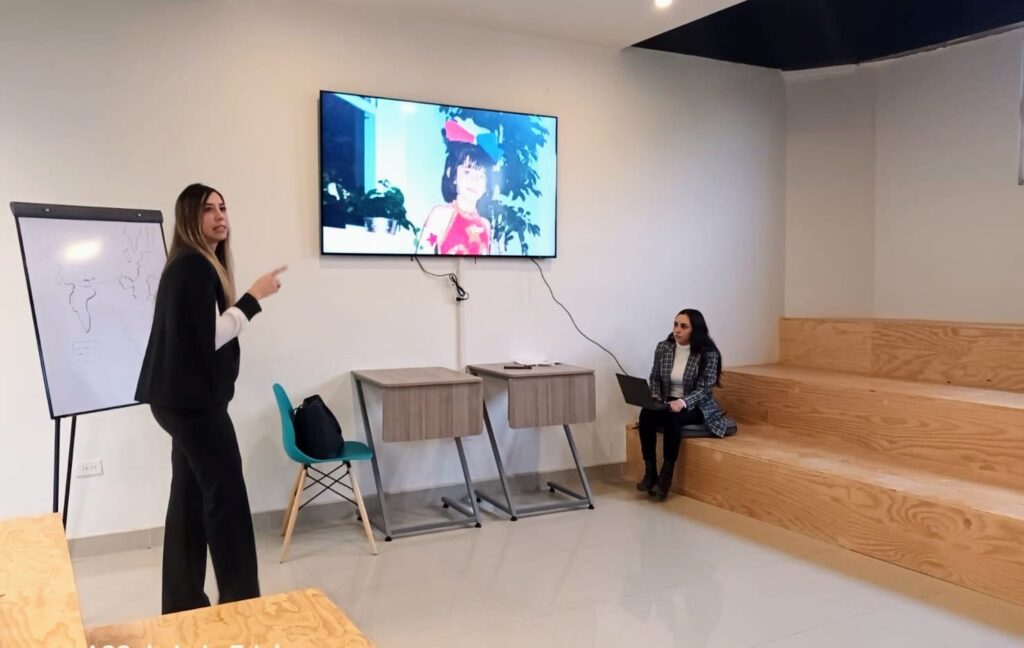 Gracias a la Semana del Emprendedor la Maestra Alejandra González Chávez habló sobre su experiencia como creadora de la empresa «Malva Boutique Floral»