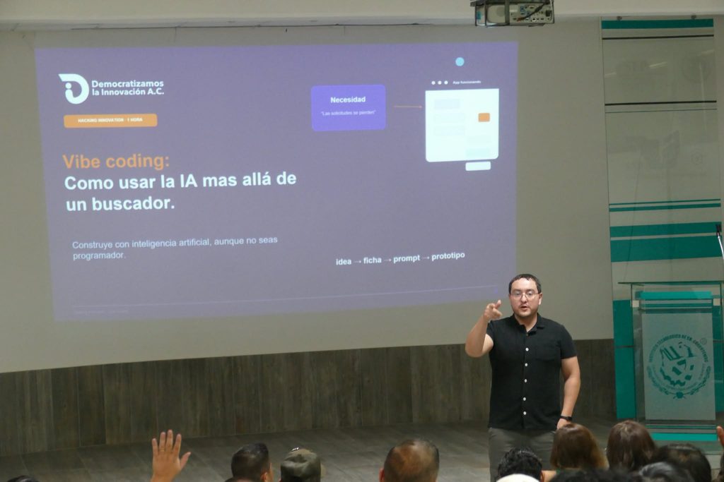 ITCC reúne talento académico y empresarial para explorar el futuro de la programación con IA